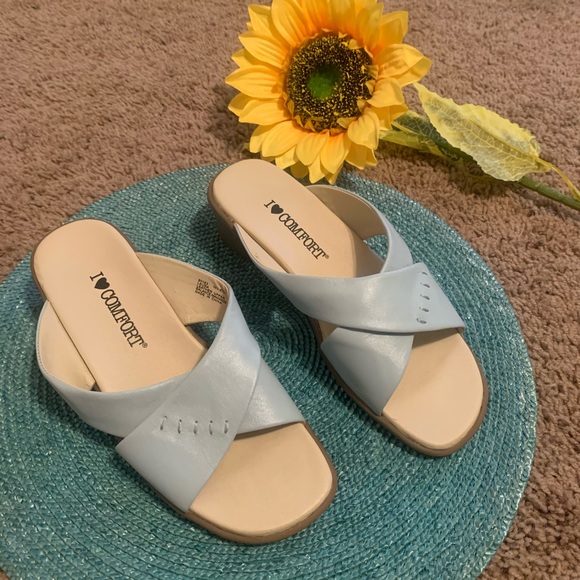 NWOB💙 I love Comfort Sandals6.5M 👡 - Picture 1 of 5